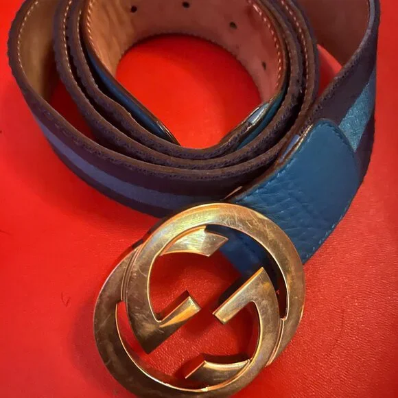 Pre-owned Authentic Gucci Blue Leather Belt - Size 16